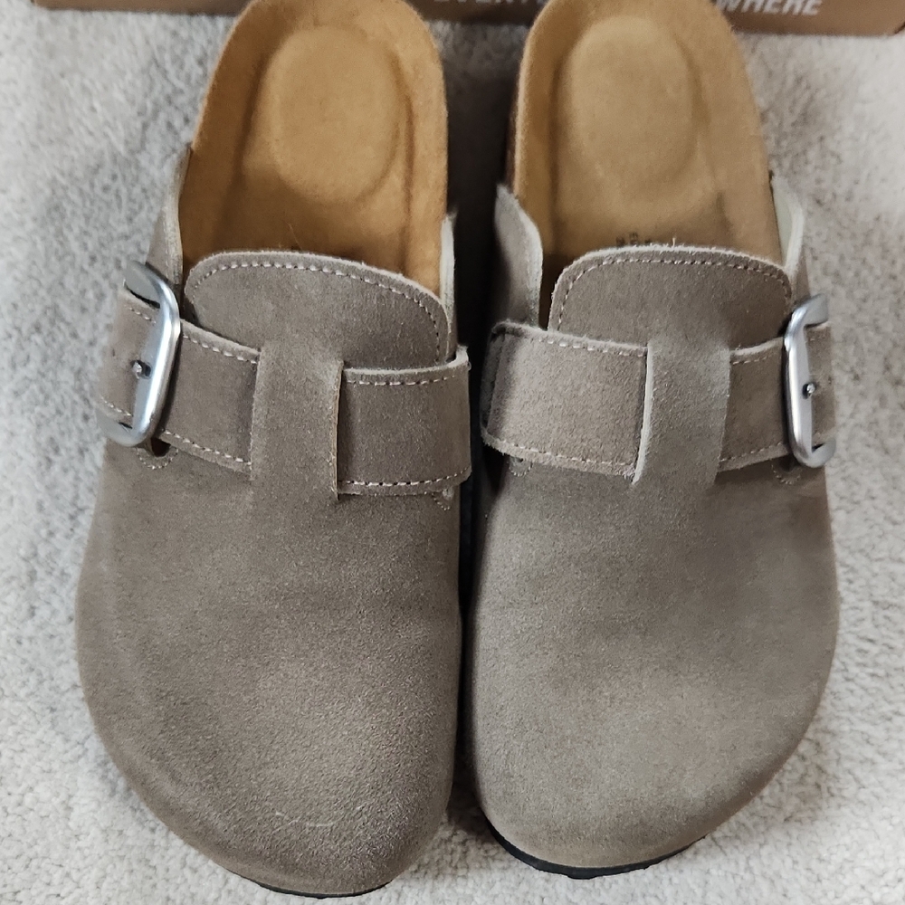 Clogs, slip ons, big Buckle, Memory foam insole, cork footbed - 7.5